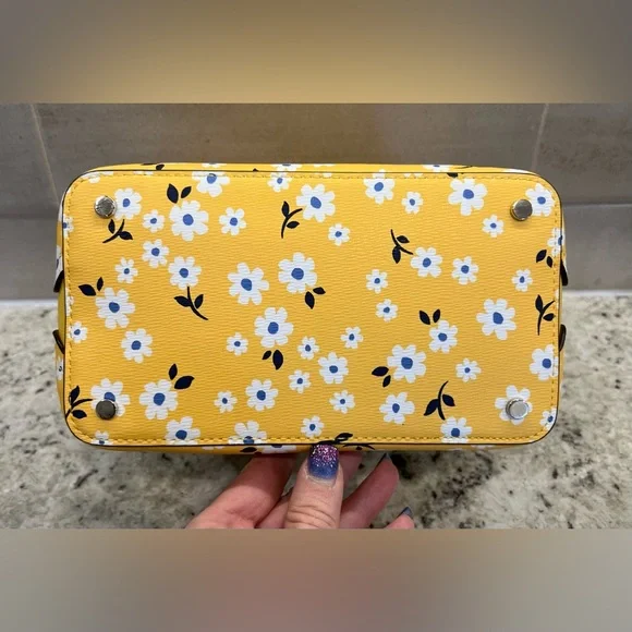 Kate Spade Darcy Small Bucket Bag - Picture 3 of 8